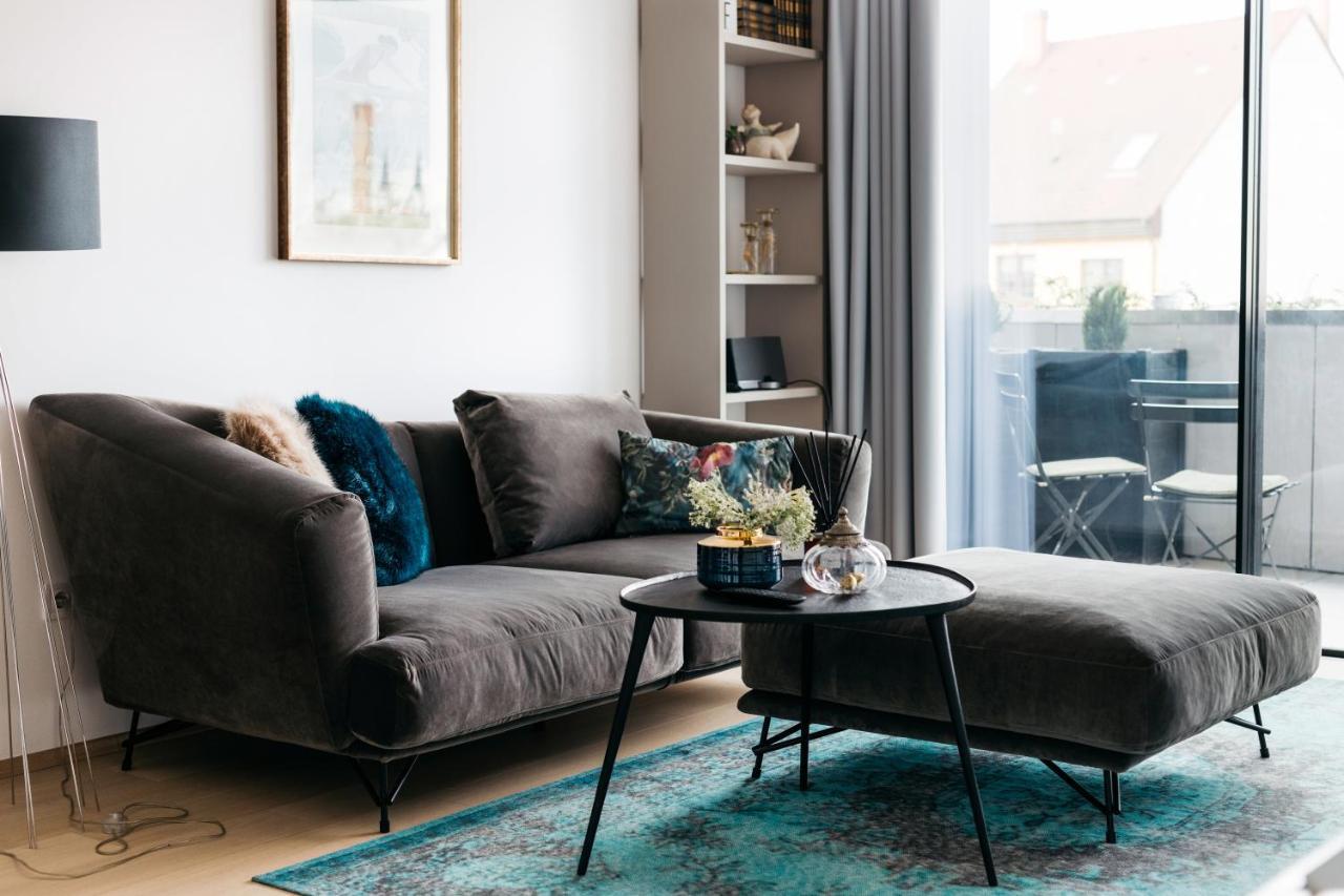 Design Apartman - Free Parking Сегед Екстериор снимка